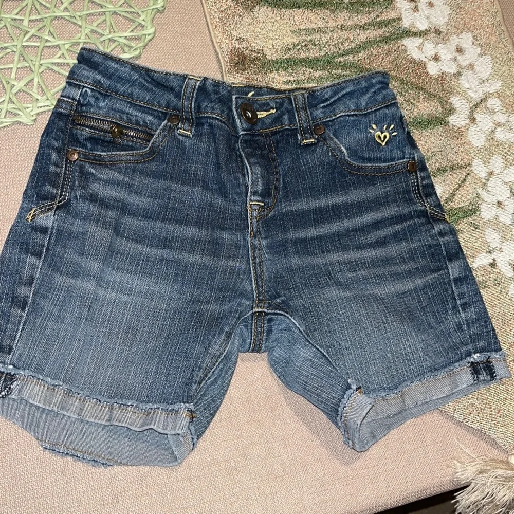 Justice Girls Rolled Bottom Jean Shorts sz 10